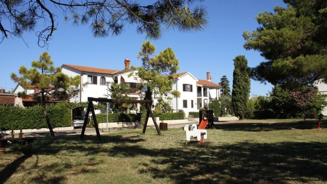 Family Rooms Moela Umag Zewnętrze zdjęcie